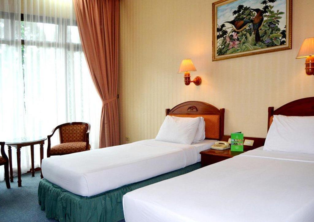 Yasmin Hotel Puncak Ngoại thất bức ảnh