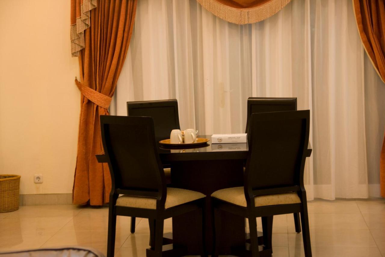 Yasmin Hotel Puncak Ngoại thất bức ảnh